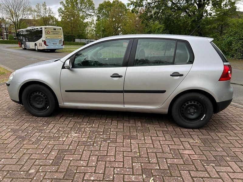 Gebraucht VW Golf 102 PS (75 kW) 2006 Silber Limousine