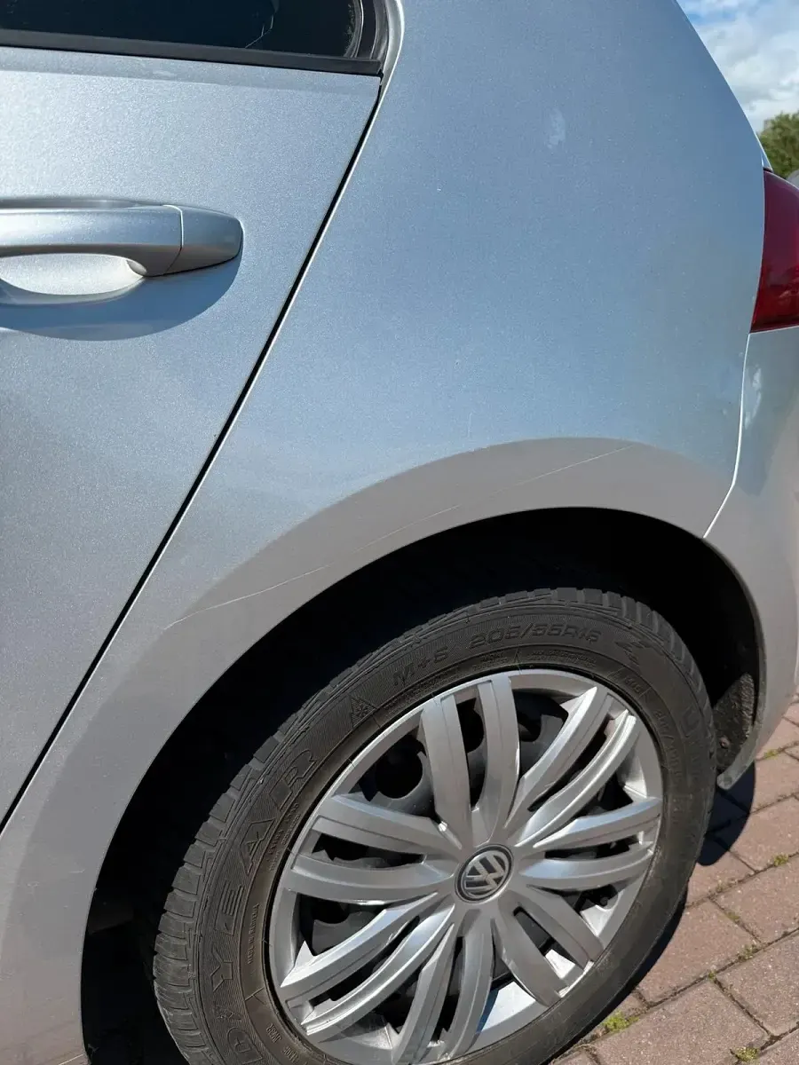 Gebraucht VW Golf VII 105 PS (77 kW) 2013 Silber Kleinwagen