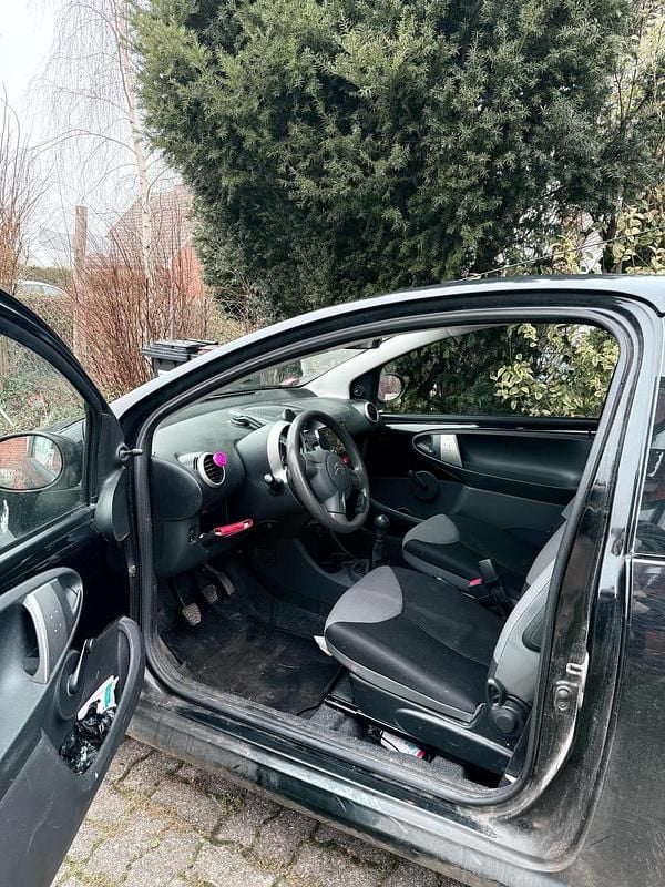 Gebraucht Citroën C1 68 PS (50 kW) 2013 Schwarz Kleinwagen