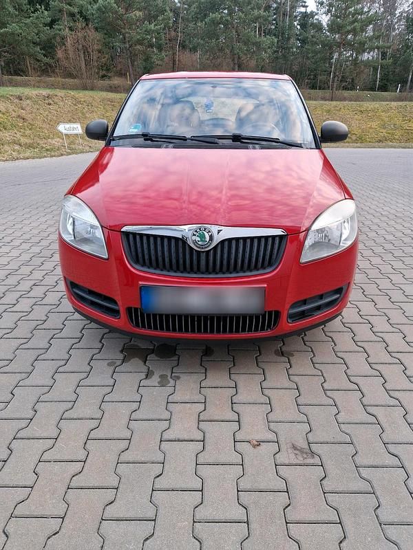 Gebraucht Skoda Fabia 70 PS (51 kW) 2009 Rot Kleinwagen