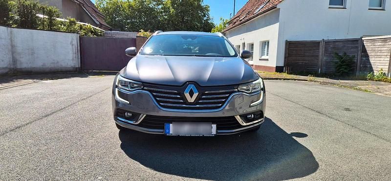 Grau Gebraucht 2017 Renault Talisman GrandTour Kombi | 15.500 € (Guter Preis) - Bild 1/4