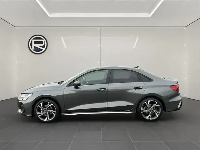 Gebraucht Audi A3 S-Line 150 PS (110 kW) 2025 Grau Limousine