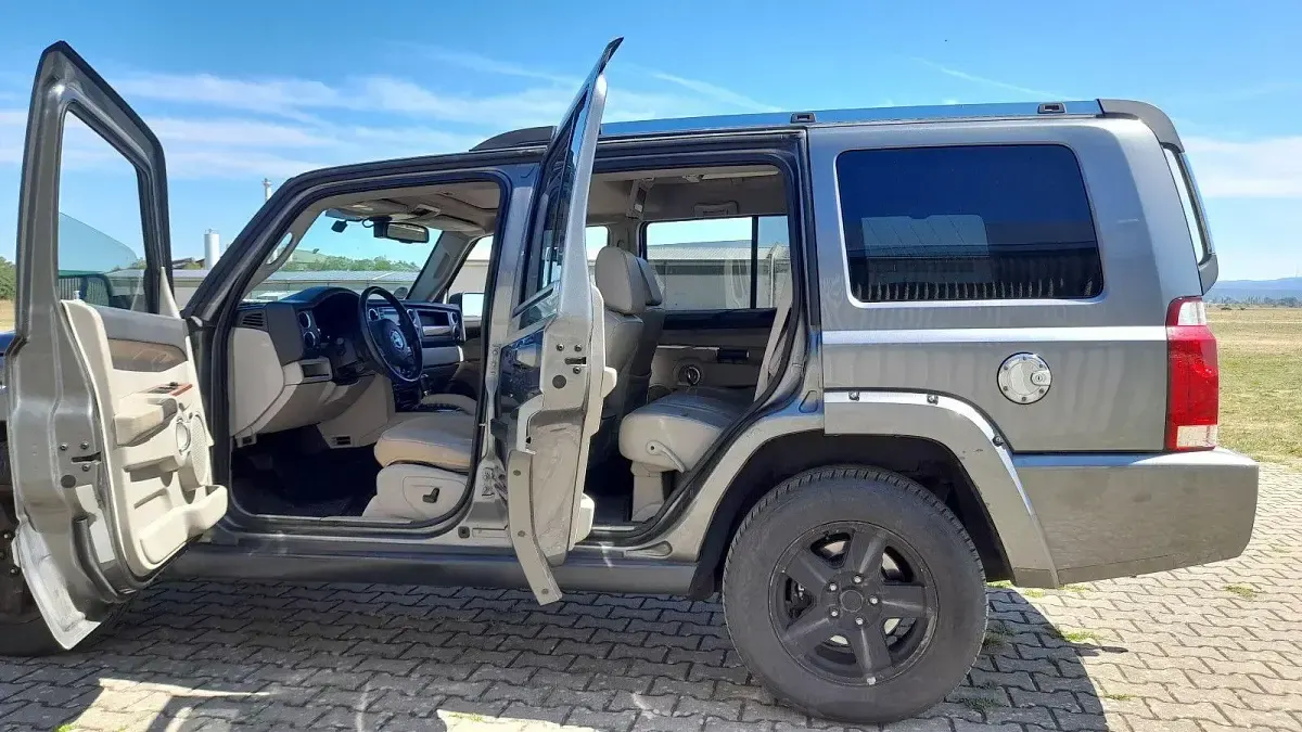 Gebraucht Jeep Commander 218 PS (160 kW) 2007 Grau SUV