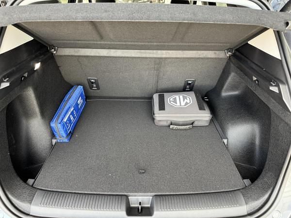 Neu MG S5 169 kW (231 PS) 2025 Grau SUV