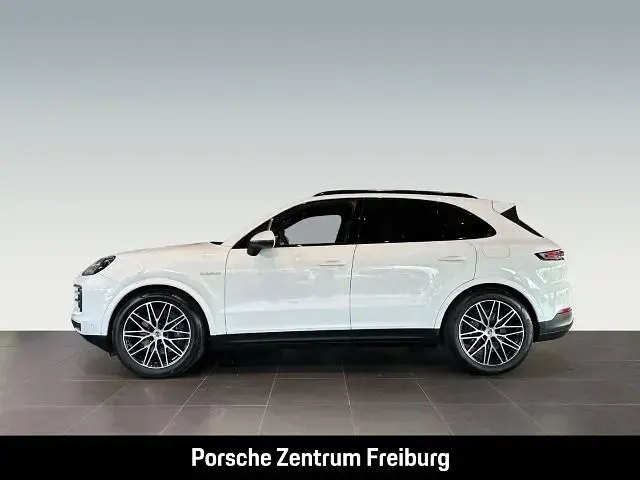 Gebraucht Porsche Cayenne E-Hybrid 470 PS (345 kW) 2023 Weiß SUV