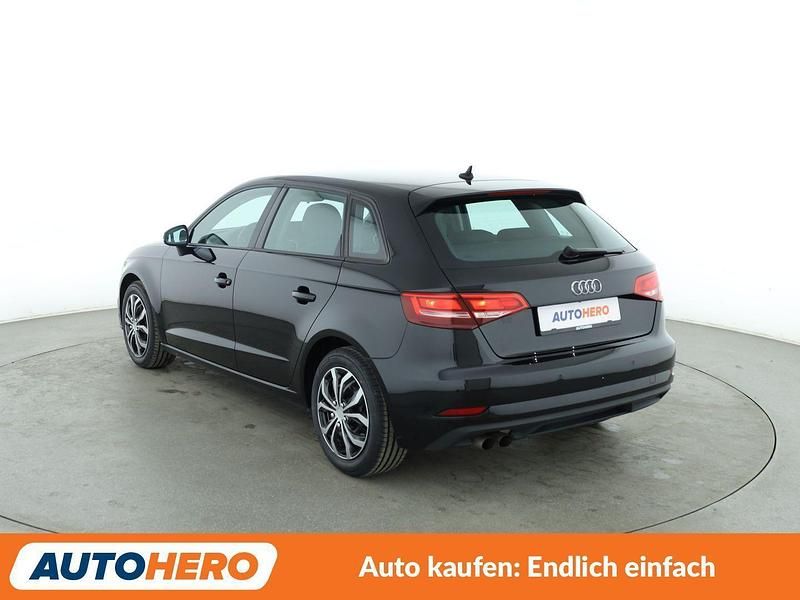 Gebraucht Audi A3 Comfort 150 PS (110 kW) 2017 Schwarz Limousine