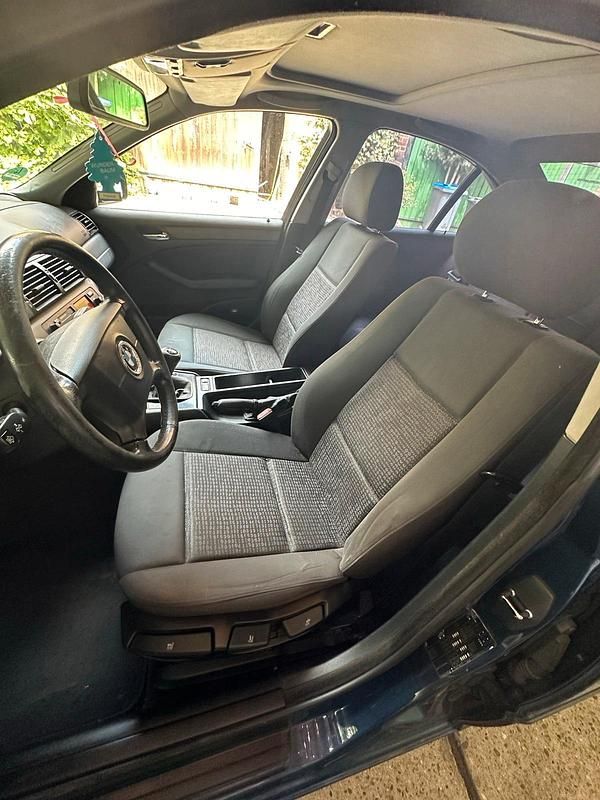 Second-hand BMW 316 2003 Albastru Berlinǎ