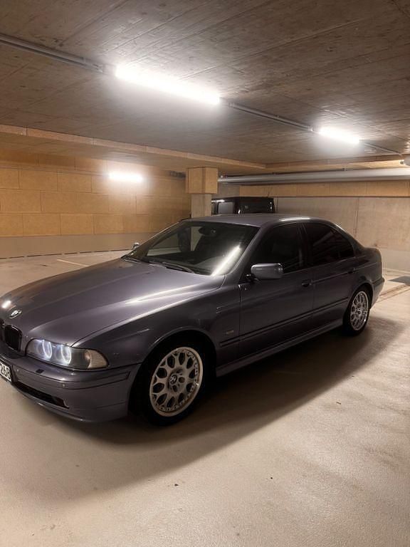 Gebraucht BMW 520 170 PS (125 kW) 2002 Blau Limousine