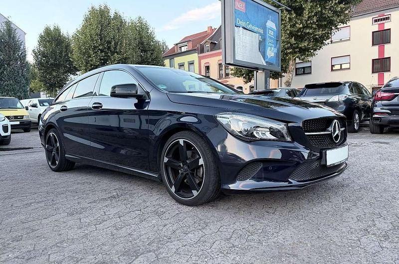 Cavansitblau Gebraucht 2017 Mercedes CLA200 Kombi | 18.400 € (Fairer Preis) - Bild 1/4