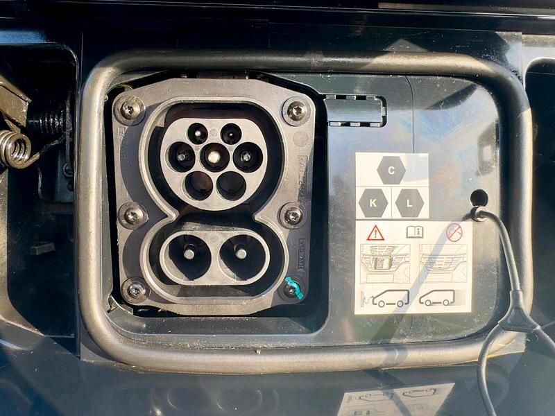 Gebraucht Dacia Spring Comfort Plus 36 kW (50 PS) 2022 Orange Kleinwagen