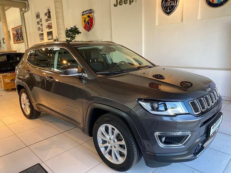 Gebraucht Jeep Compass Limited 131 PS (96 kW) 2021 Grau SUV