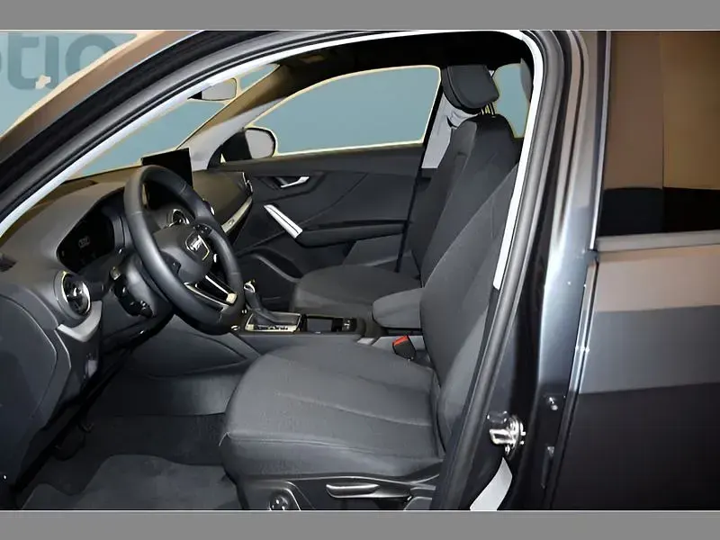 Gebraucht Audi Q2 150 PS (110 kW) 2025 Grau SUV