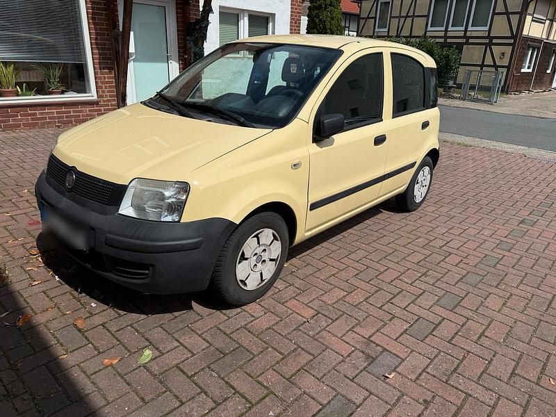 Gelb Gebraucht 2009 Fiat Panda Kleinwagen | 900 € - Bild 1/4