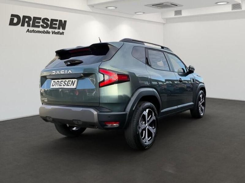 Gebraucht Dacia Duster Journey 141 PS (103 kW) 2024 Gruen SUV