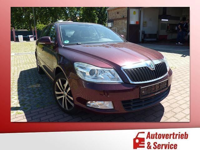 K.a. (metallic) Gebraucht 2010 Skoda Octavia Limousine | 6.980 € (Fairer Preis) - Bild 1/4