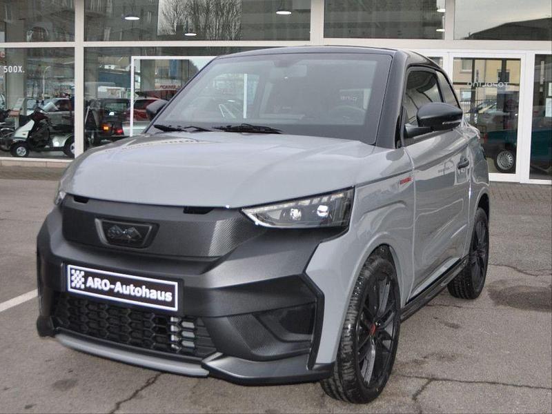 Ny Ligier JS50 2026 Grå Hatchback