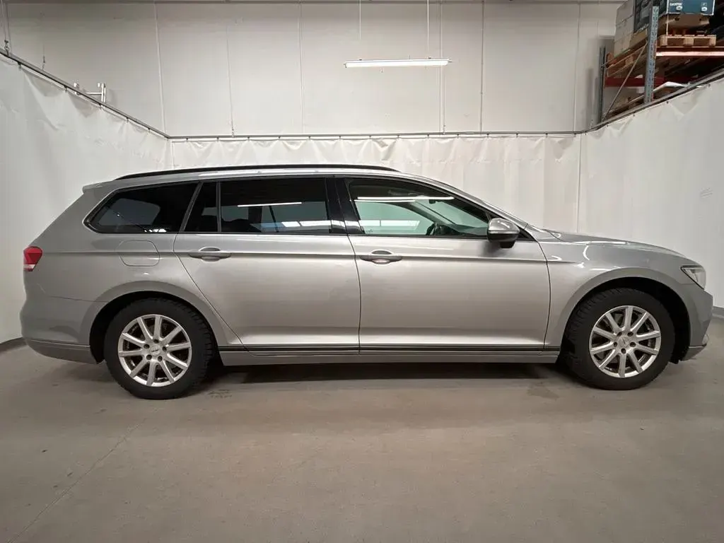 Używany VW Passat 125 KM (91 kW) 2016 Szary Sedan/Limuzyna
