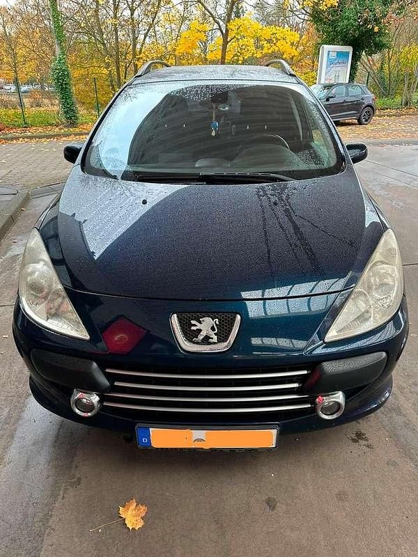 Blau Gebraucht 2006 Peugeot 307 Sport Limousine | 3.000 € (Etwas zu teuer) - Bild 1/4
