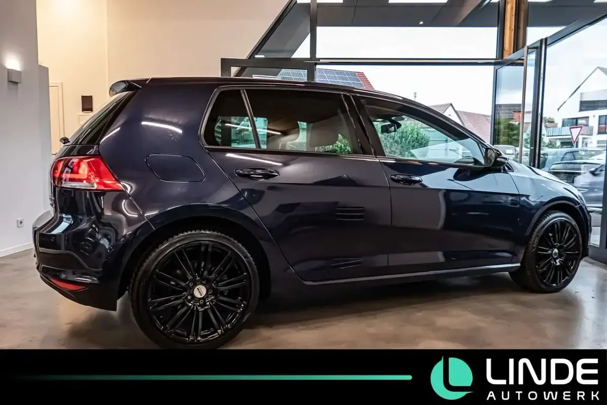 Gebraucht VW Golf VII Comfortline 150 PS (110 kW) 2014 Blau Kleinwagen