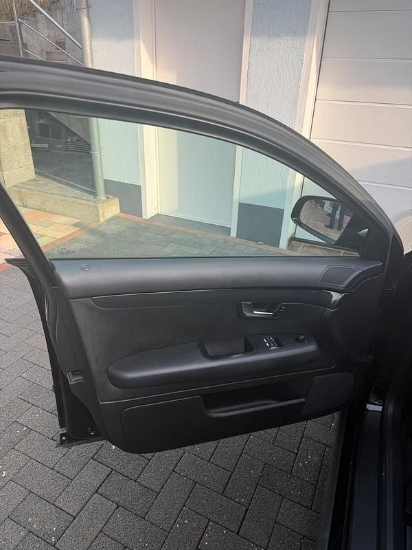 Gebraucht Audi A4 Design 96 PS (70 kW) 2001 Schwarz Limousine