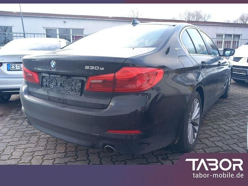 Gebraucht BMW 530e Sport Line 252 PS (185 kW) 2018 Schwarz Limousine
