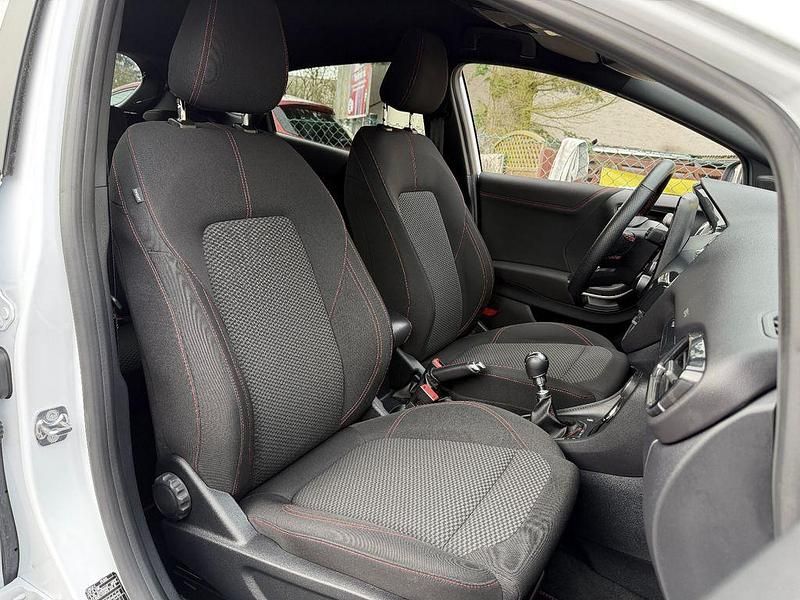 Gebraucht Ford Puma ST-Line 155 PS (114 kW) 2022 Weiß SUV