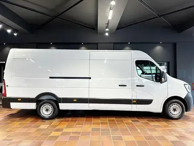Usado Renault Master 145 HP (106 kW) 2022 Branco Van