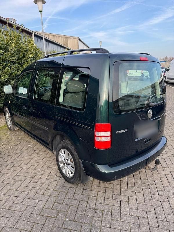 Gebraucht VW Caddy Comfortline 105 PS (77 kW) 2012 Grün Van / Kleinbus