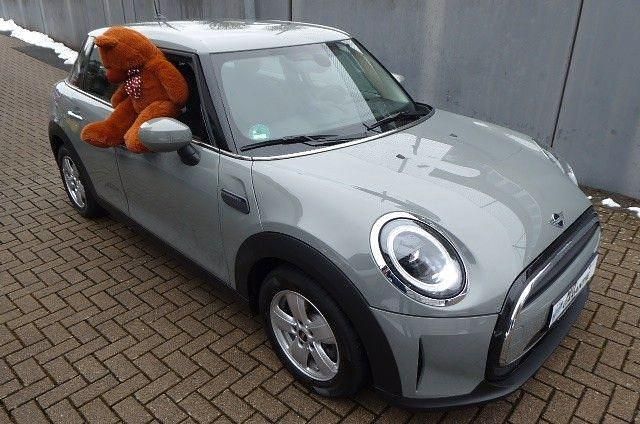 Gebraucht Mini Cooper Essential 136 PS (100 kW) 2022 Grau Kleinwagen