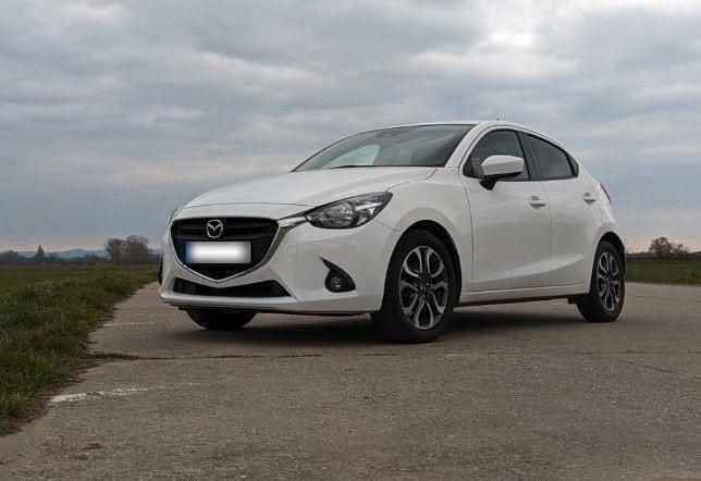 Gebraucht Mazda 2 Nakama 90 PS (66 kW) 2017 Weiß Kleinwagen