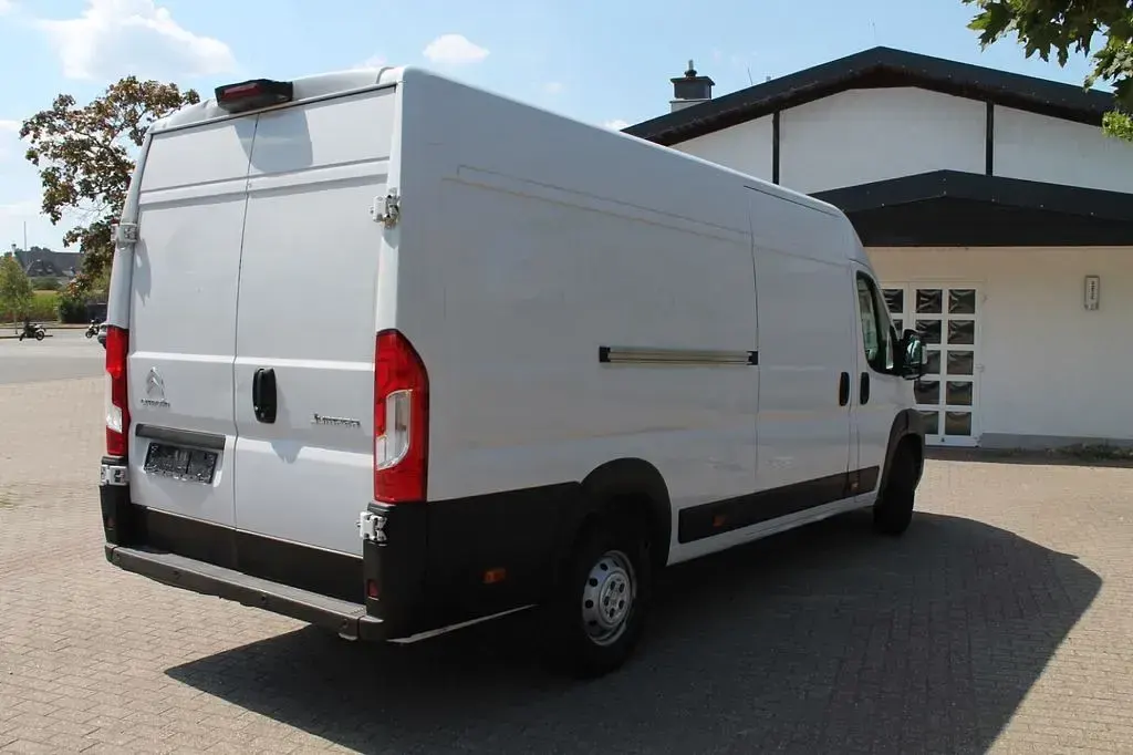 Gebraucht Citroën Jumper 165 PS (121 kW) 2022 Weiß Van / Kleinbus