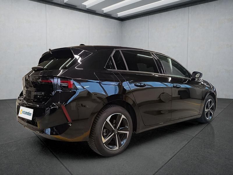 Gebraucht Opel Astra 131 PS (96 kW) 2025 Schwarz Limousine
