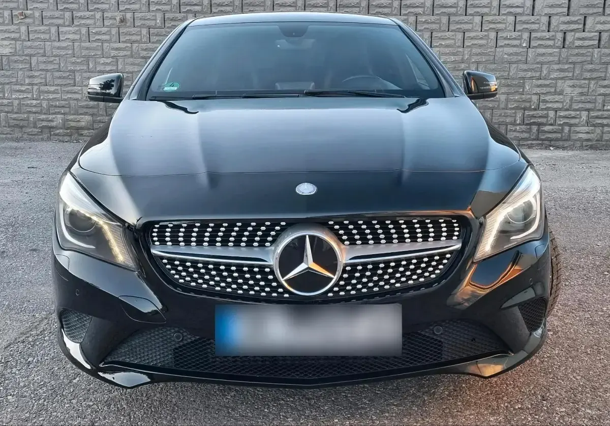 Gebraucht Mercedes CLA220 170 PS (125 kW) 2013 Schwarz Coupé