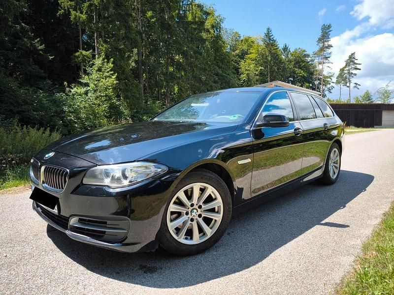 Gebraucht BMW 520 Performance 190 PS (139 kW) 2015 Schwarz Kombi
