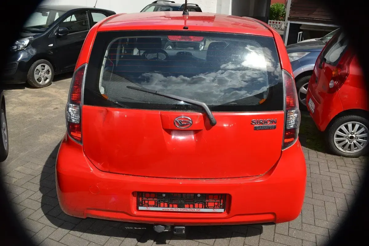 Gebraucht Daihatsu Sirion 91 PS (66 kW) 2009 Rot Kleinwagen