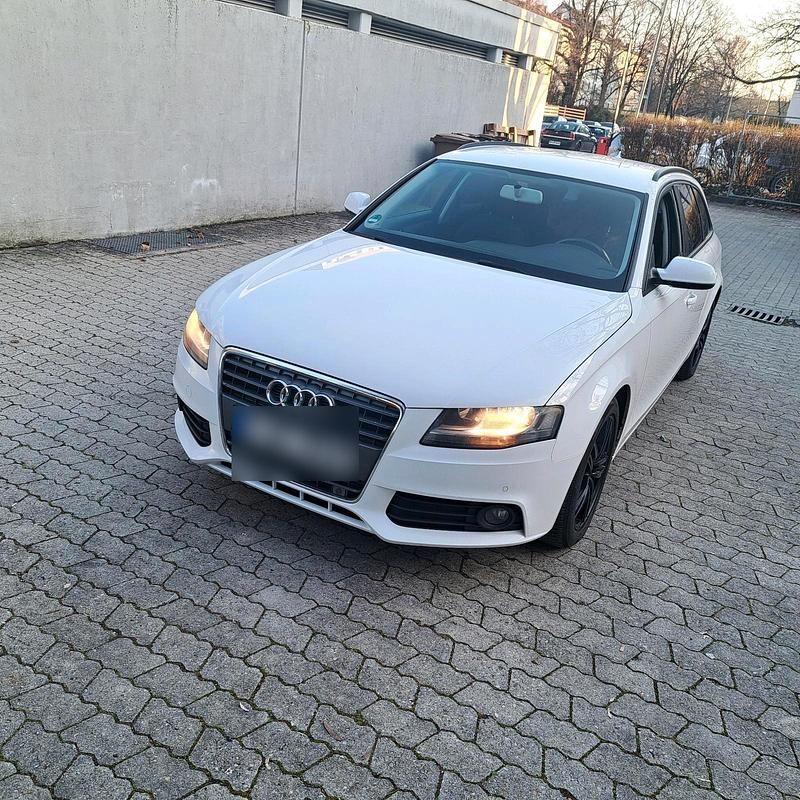 Gebraucht Audi A4 Ambition 160 PS (117 kW) 2011 Weiß Kombi