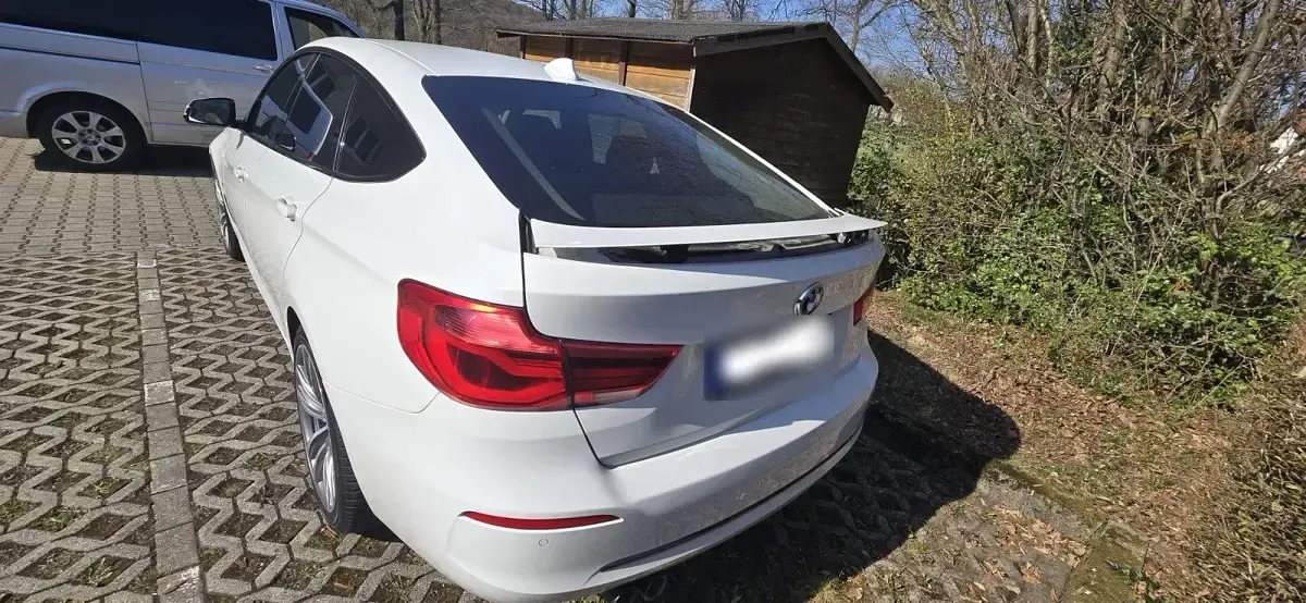 Käytetty BMW 330 258 HP (189 kW) 2017 Valkoinen Sedan