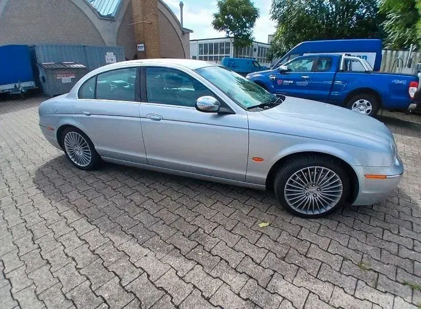 Używany Jaguar S-Type Executive 298 KM (219 kW) 2006 Srebrny Sedan/Limuzyna