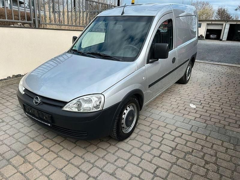 Second-hand Opel Combo 90 CP (66 kW) 2006 Argintiu Monovolum