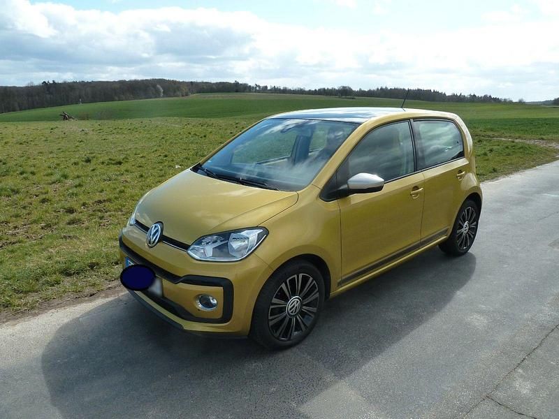 Gebraucht VW up! high up! 90 PS (66 kW) 2016 Gold Kleinwagen