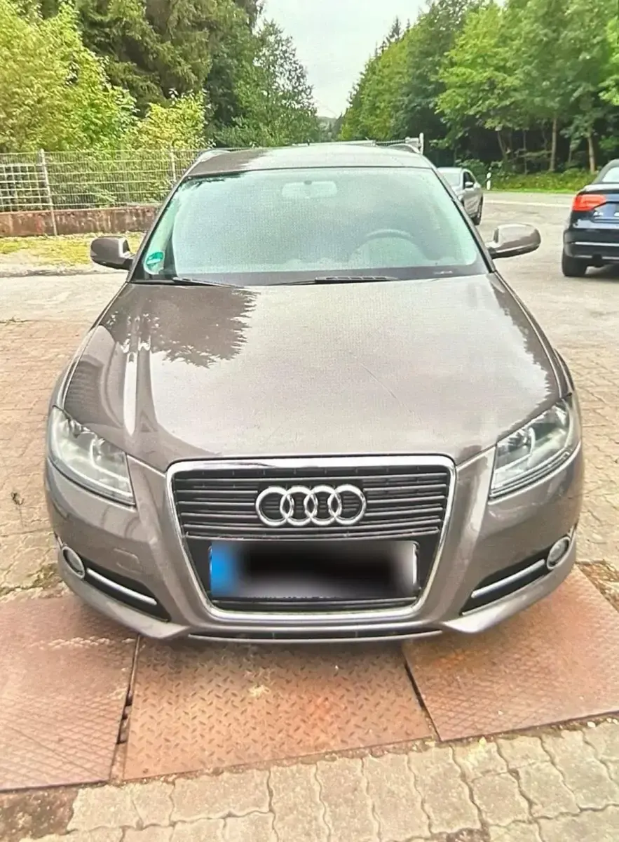Gebraucht Audi A3 125 PS (91 kW) 2011 Grau Kleinwagen
