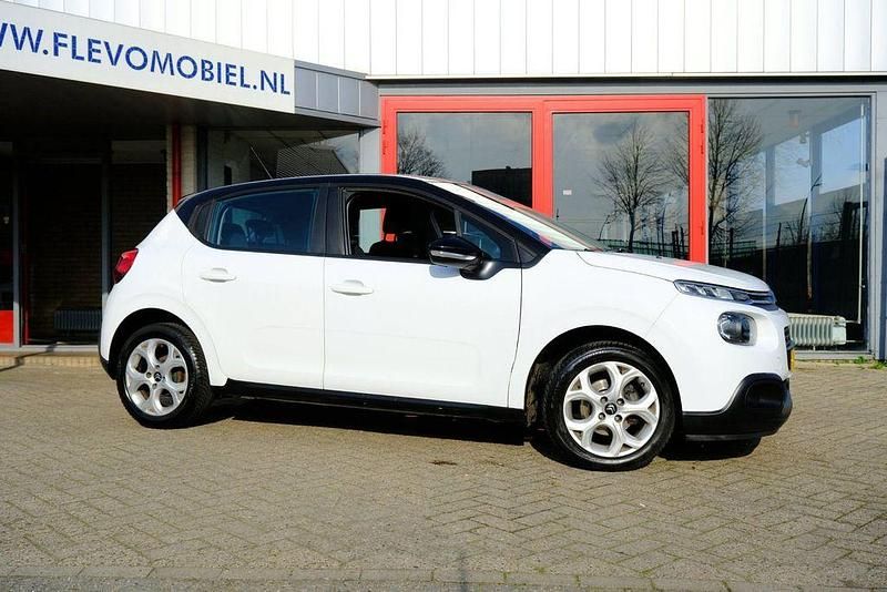 Gebraucht Citroën C3 Feel 75 PS (55 kW) 2017 Weiß Limousine