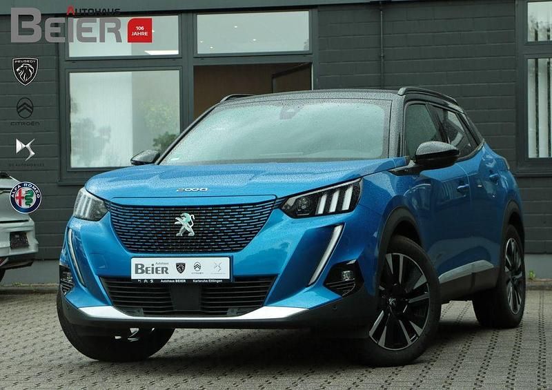 Blau Gebraucht 2021 Peugeot e-2008 GT SUV | 18.680 € (Fairer Preis) - Bild 1/4