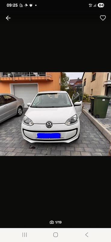 Weiß Gebraucht 2013 VW up! Kleinwagen | 2.690 € (Fairer Preis) - Bild 1/4
