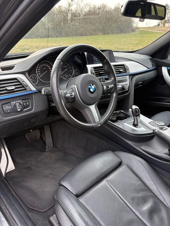 Gebraucht BMW 330 M Sport 252 PS (185 kW) 2019 Schwarz Kombi