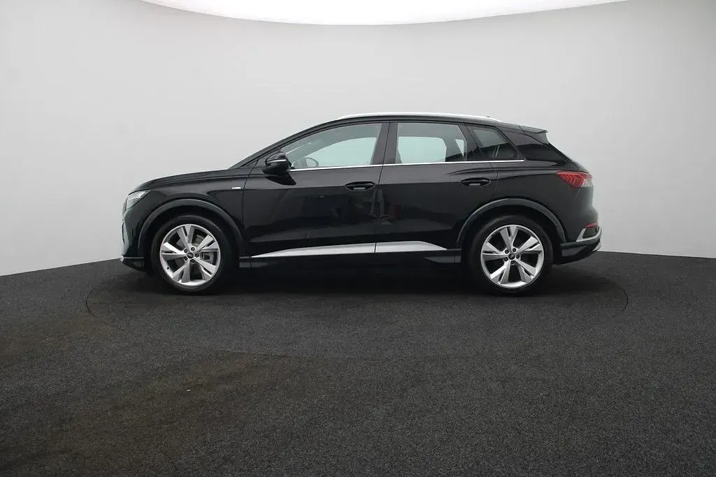 Gebraucht Audi Q4 e-tron Ambiente 210 kW (286 PS) 2025 Mythosschwarz metallic SUV