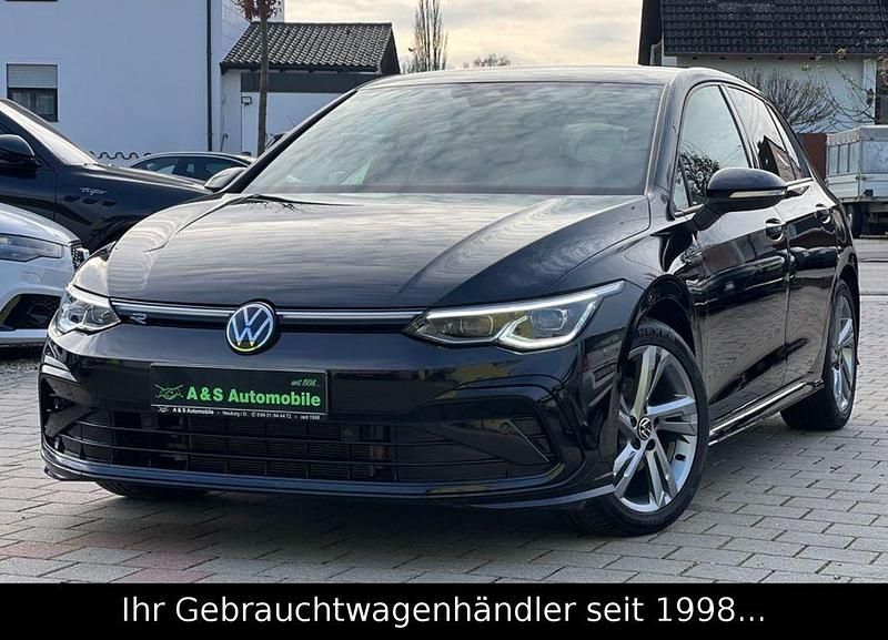 Schwarz Gebraucht 2023 VW Golf VIII R-line Limousine | 25.990 € (Guter Preis) - Bild 1/4