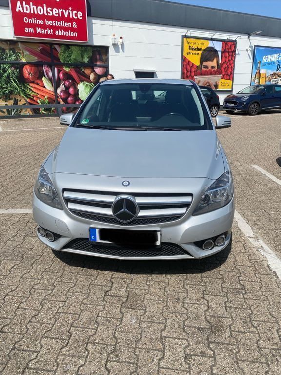 Gebraucht Mercedes B200 136 PS (100 kW) 2014 Grau Van / Kleinbus