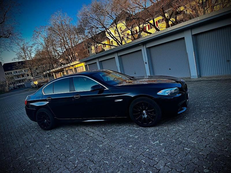 Gebraucht BMW 528 M Sport 258 PS (189 kW) 2011 Schwarz Limousine