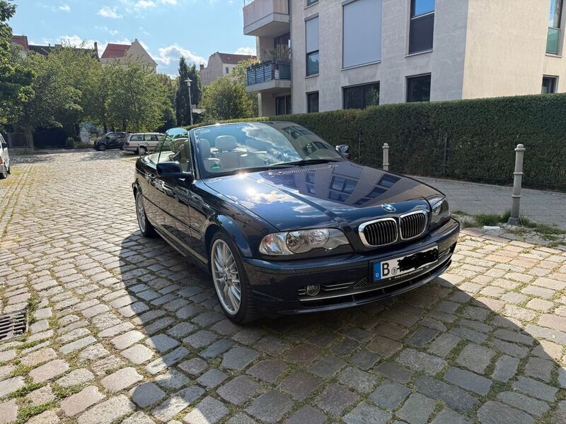 Blau Gebraucht 2001 BMW 330 Cabriolet Cabrio | 15.999 € (Etwas zu teuer) - Bild 1/4